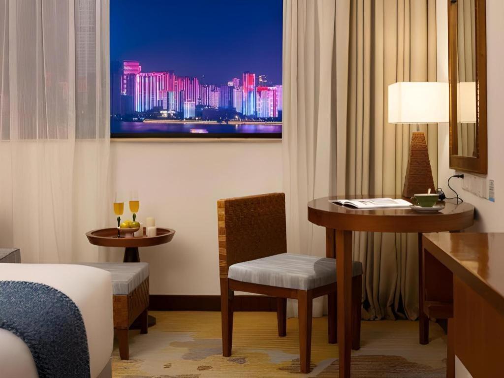 BaoHua Harbour View Hotel Haikou  Exterior foto