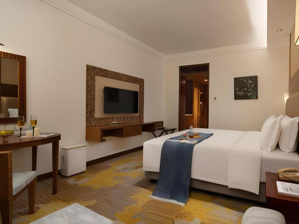 BaoHua Harbour View Hotel Haikou  Exterior foto