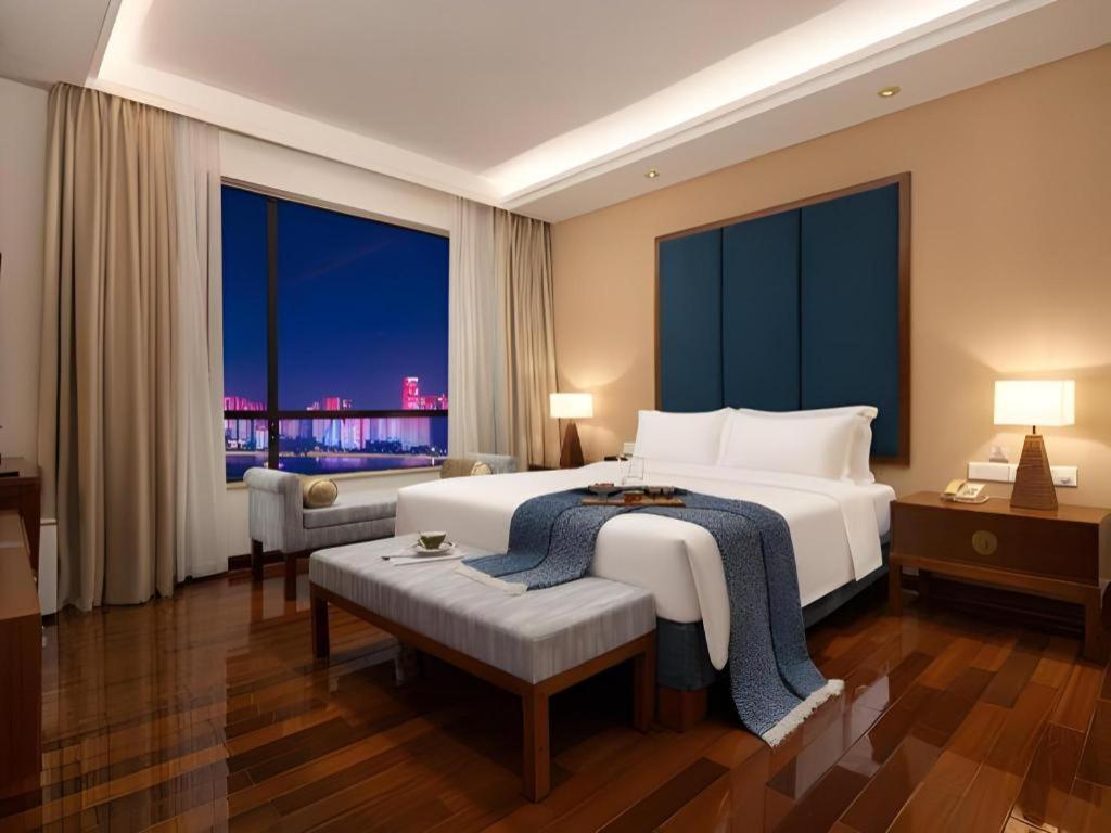 BaoHua Harbour View Hotel Haikou  Exterior foto